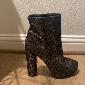 Ankle boots